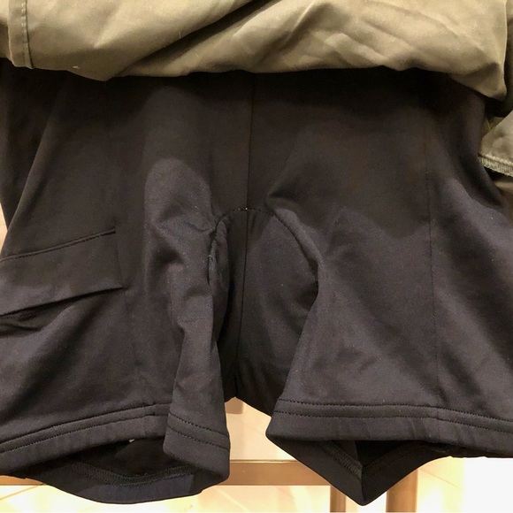 Terry Cycling Skort size 8 EUC $100 retail - Picture 6 of 6